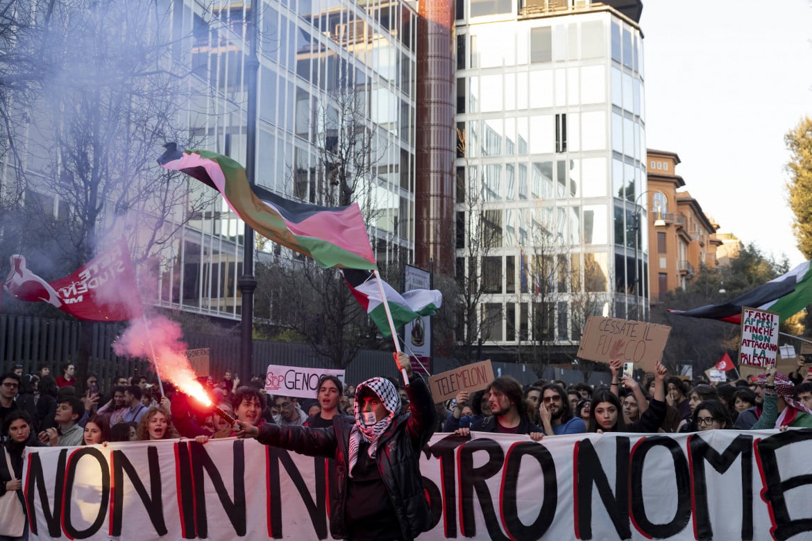 Roma, il sit-in pro Palestina sotto la sede Rai di via Teulada nel febbraio scorso