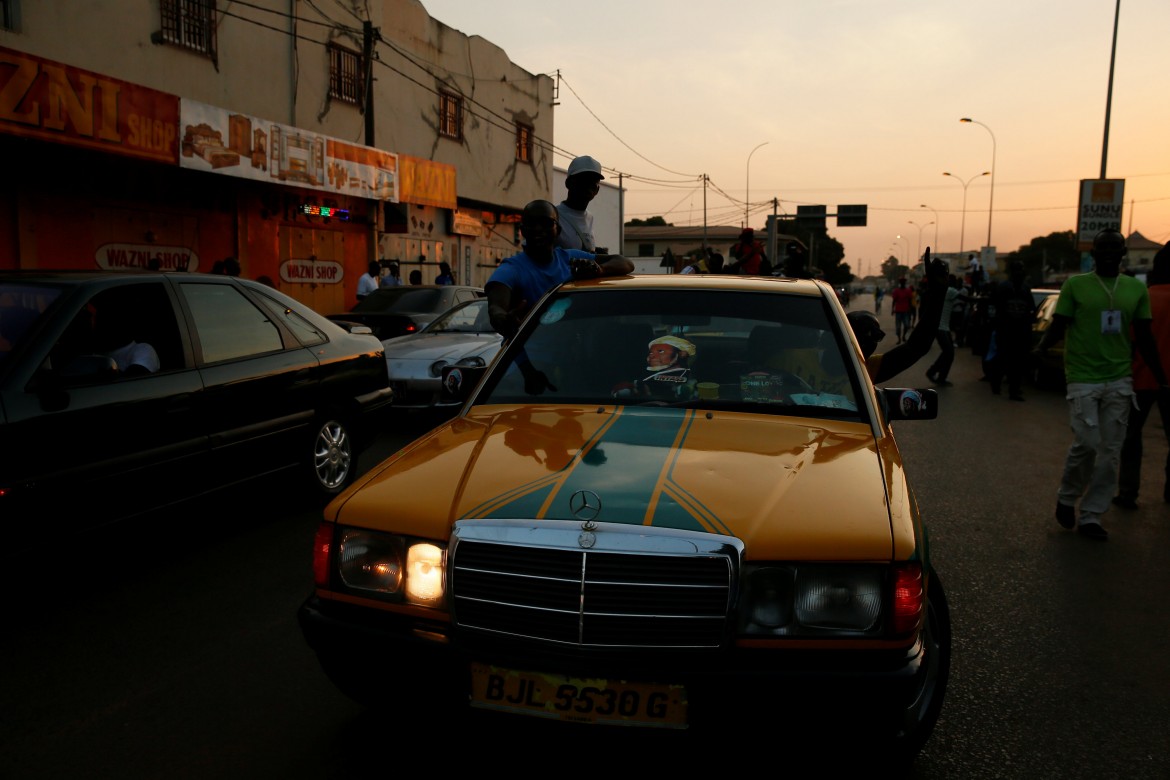 Dopo una mezza invasione militare e due ultimatum, la resa di Yahya Jammeh