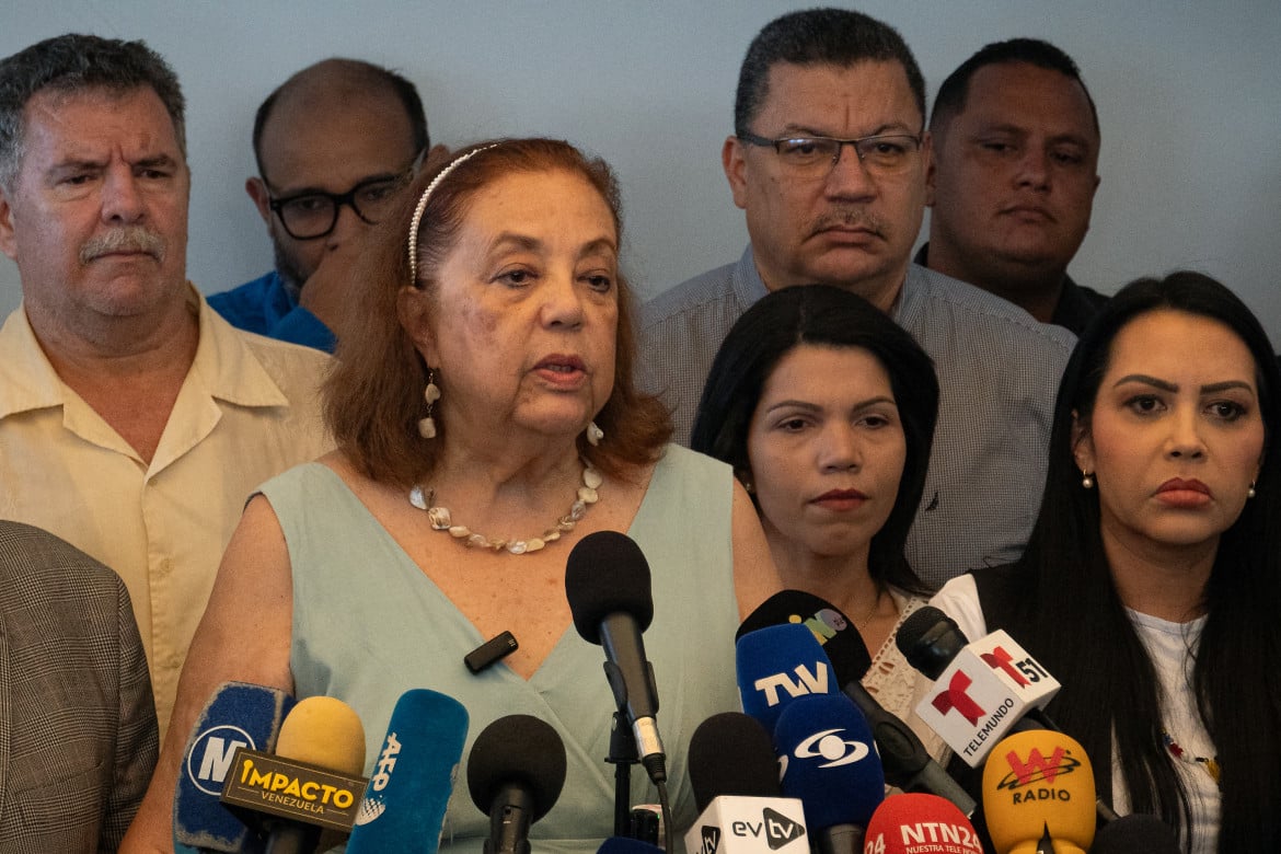 «Troppi candidati esclusi», anche gli amici Lula e Petro contro Maduro
